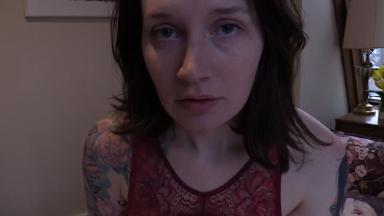 Bettie Bondage – Valentines Day Mix-Up with Mom 107