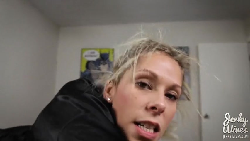 Neglected Mommy – NIKKI BROOKS