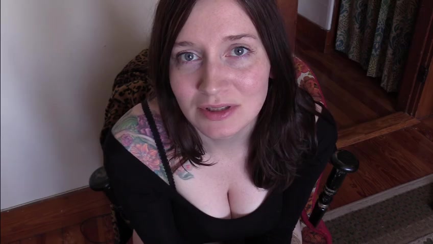 Bettie Bondage – Date Night With Mom 878